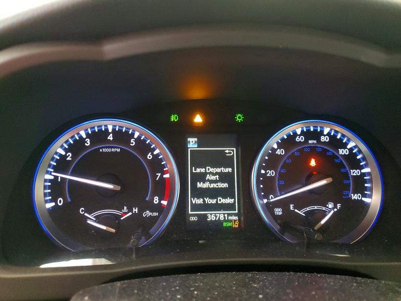 Photo 9 from auction – 2018 TOYOTA HIGHLANDER with VIN 5TDJZRFH8JS553165