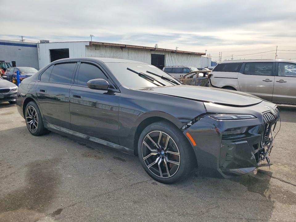 Photo 4 from auction – 2025 BMW I7 with VIN WBY43EJ04SCT21222