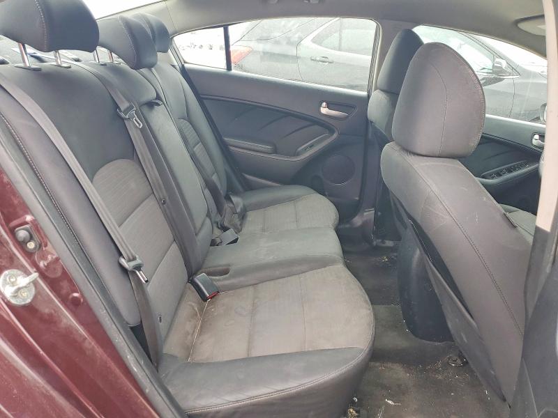 Photo 10 from auction – 2018 KIA FORTE with VIN 3KPFL4A76JE164754