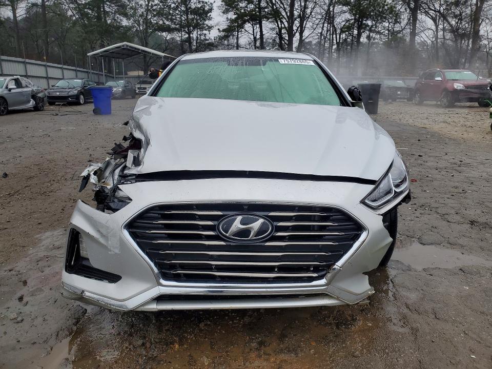 Photo 5 from auction – 2019 HYUNDAI SONATA with VIN 5NPE24AF2KH733599