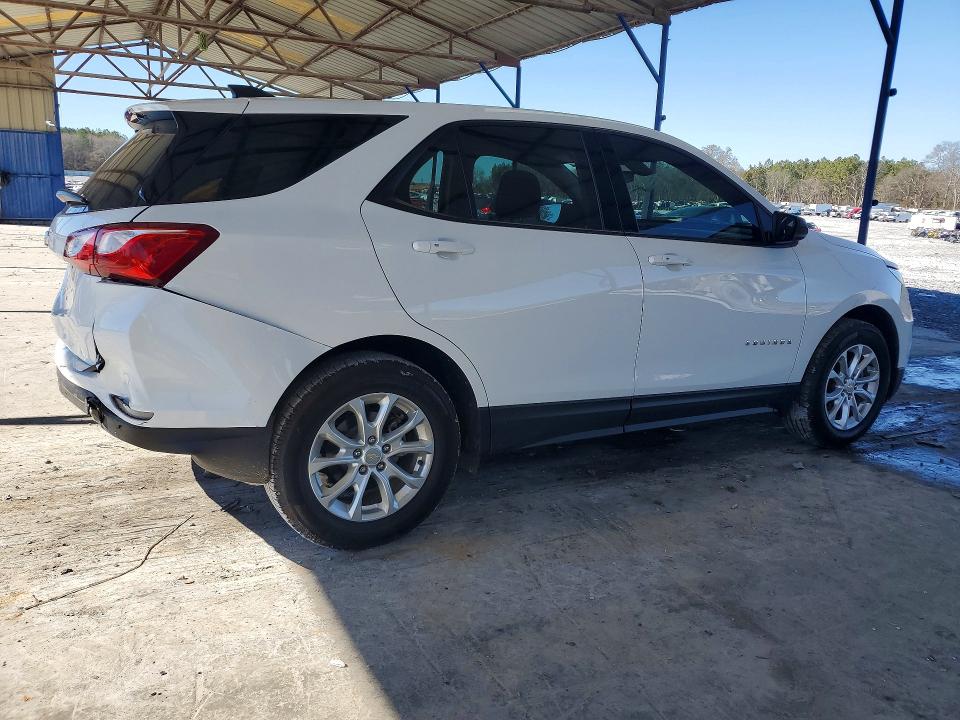 Photo 3 from auction – 2019 CHEVROLET EQUINOX with VIN 2GNAXHEV9K6297581
