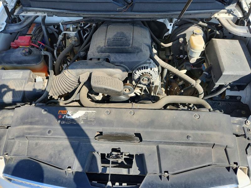 Photo 12 from auction – 2011 CHEVROLET TAHOE with VIN 1GNSCCE01BR352410