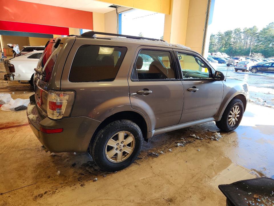 Photo 3 from auction – 2010 MERCURY MARINER with VIN 4M2CN8B70AKJ18945
