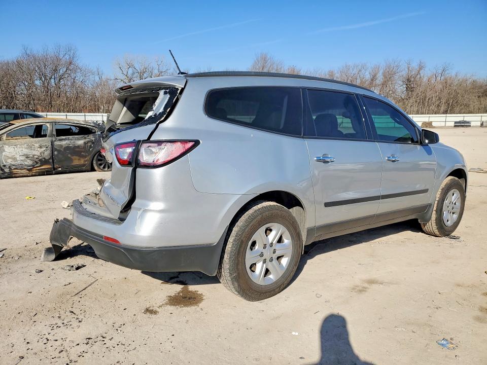 Photo 3 from auction – 2015 CHEVROLET TRAVERSE with VIN 1GNKRFED3FJ380281