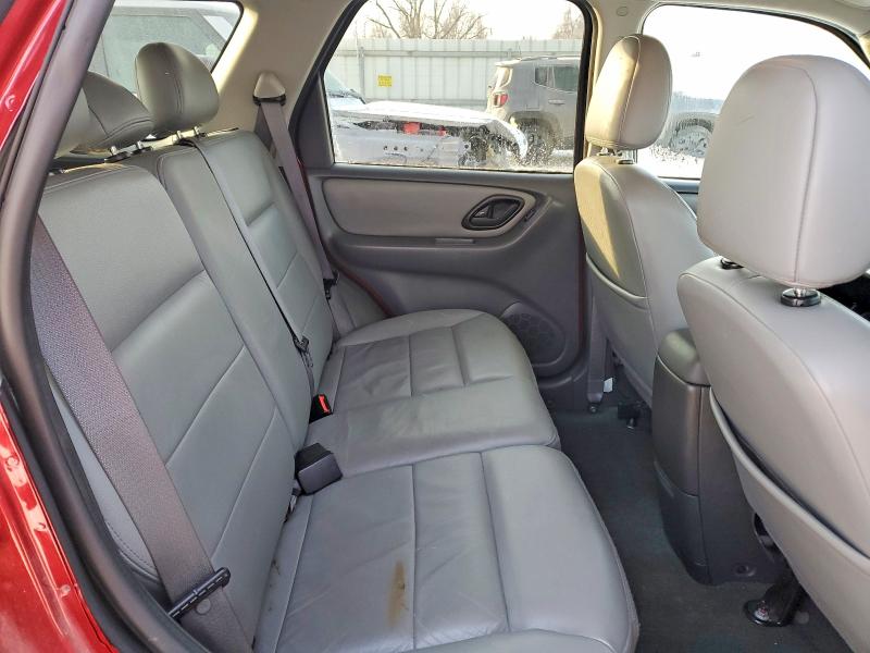 Photo 11 from auction – 2006 FORD ESCAPE with VIN 1FMYU03106KC24115