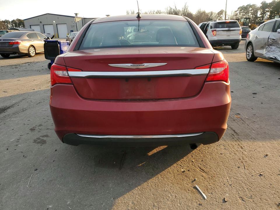 Photo 6 from auction – 2013 CHRYSLER 200 with VIN 1C3CCBBB0DN654427