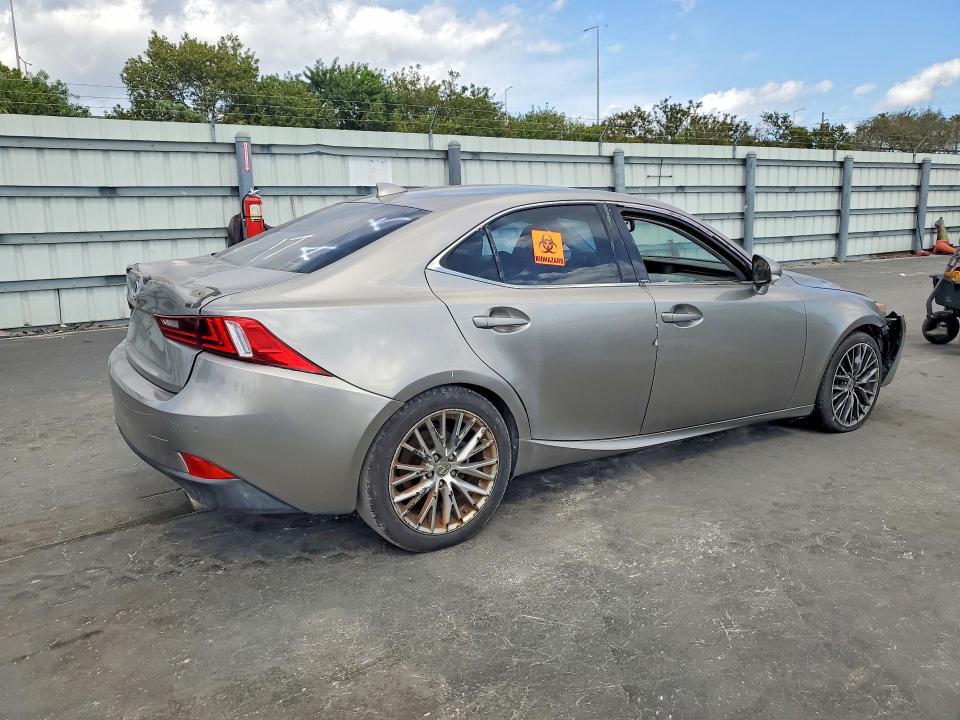 Photo 3 from auction – 2015 LEXUS IS with VIN JTHBF1D21F5057309