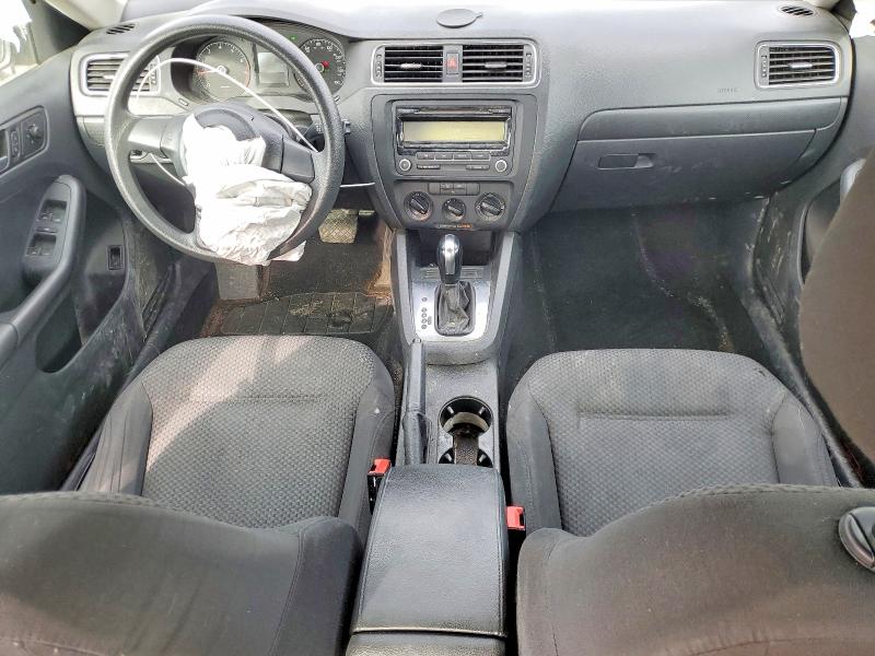 Photo 8 from auction – 2014 VOLKSWAGEN JETTA with VIN 3VW2K7AJ4EM394784