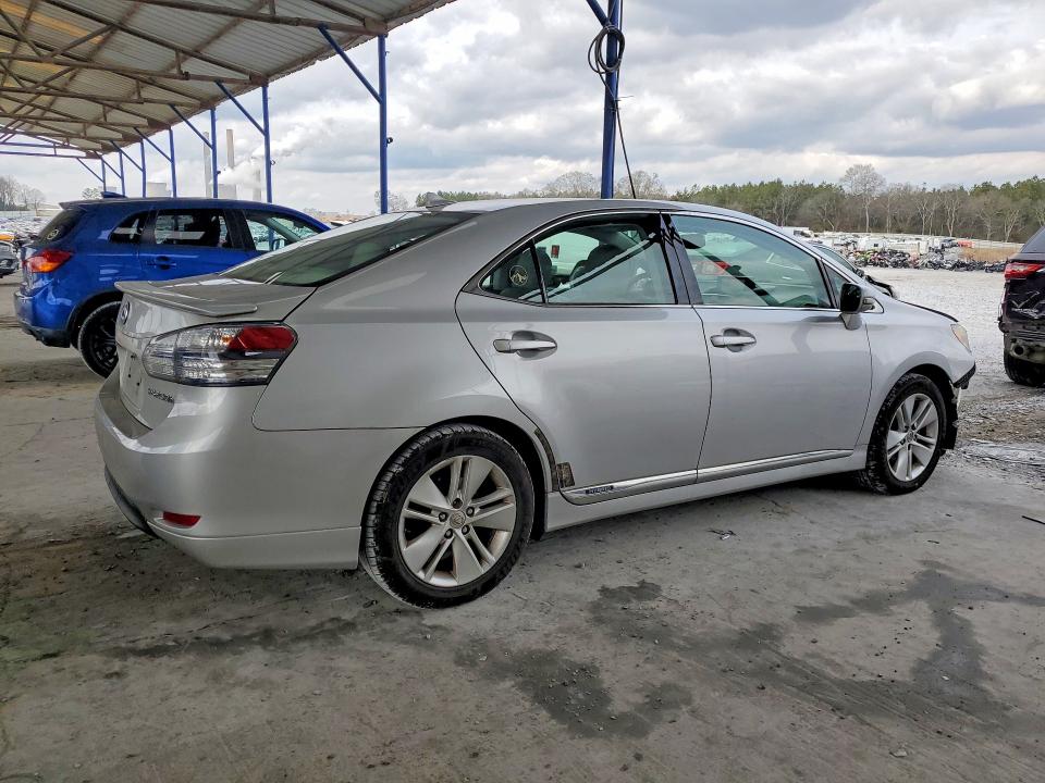 Photo 3 from auction – 2011 LEXUS HS with VIN JTHBB1BA3B2046751