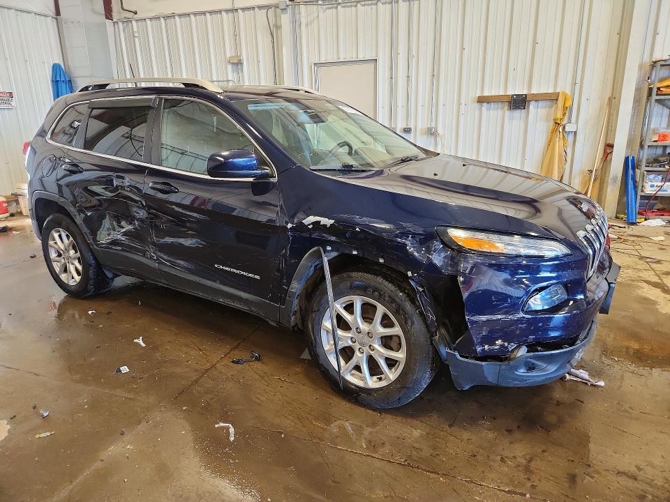 Photo 4 from auction – 2016 JEEP CHEROKEE with VIN 1C4PJMCB4GW322387