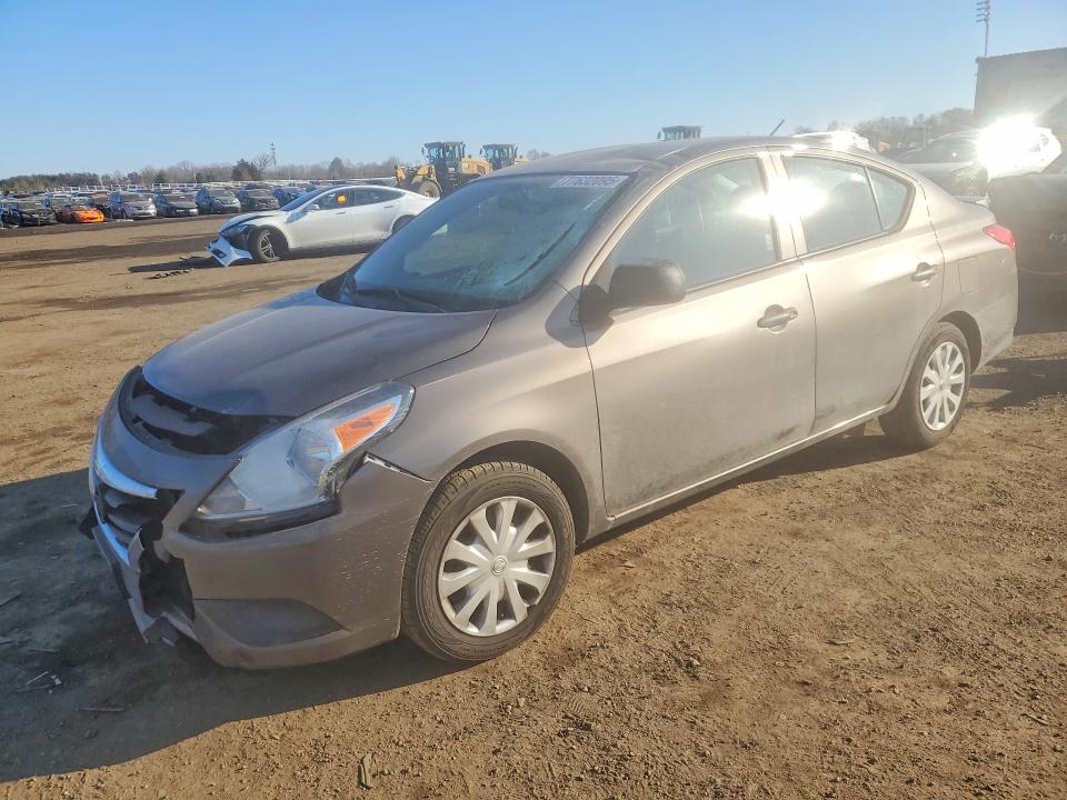 NISSAN VERSA 2015 with VIN 3N1CN7AP5FL840566 - Photo from auction