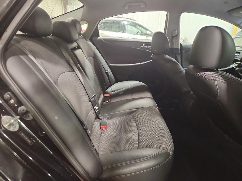 Photo 10 from auction – 2011 HYUNDAI SONATA SE with VIN 5NPEC4AC4BH304046