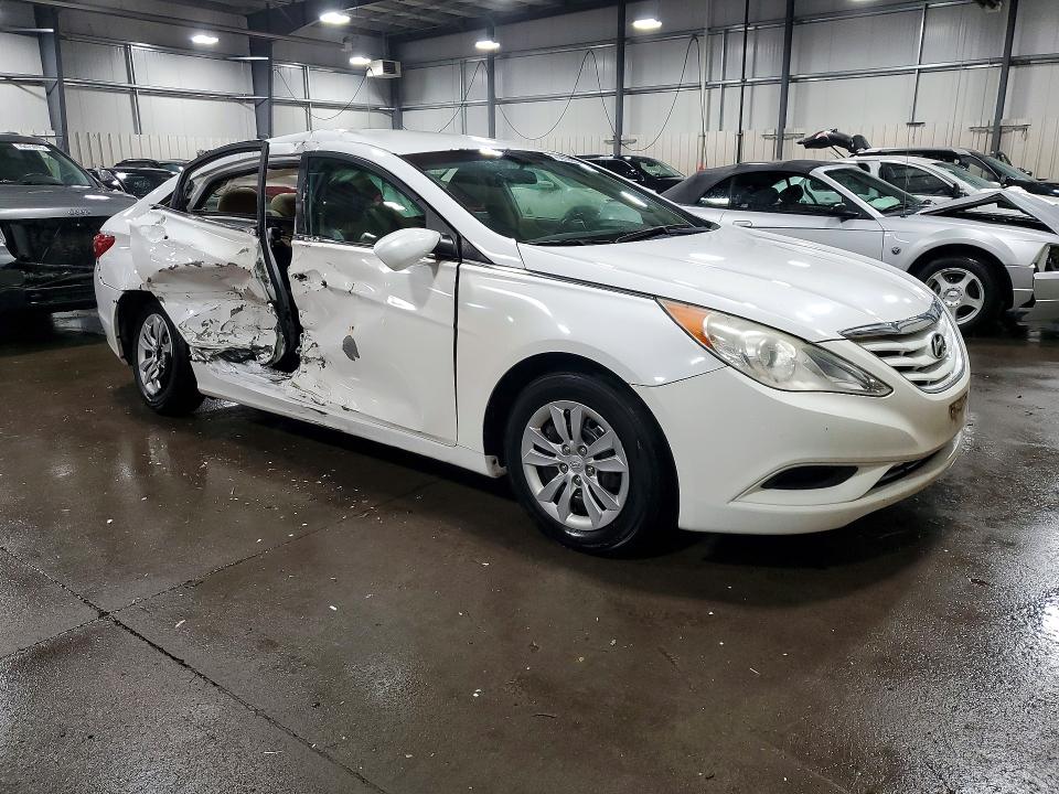 Photo 4 from auction – 2011 HYUNDAI SONATA with VIN 5NPEB4AC8BH299954