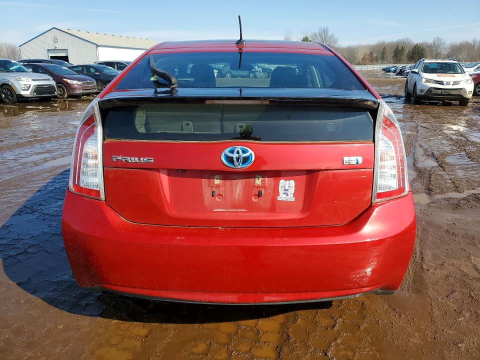 Photo 6 from auction – 2015 TOYOTA PRIUS with VIN JTDKN3DU7F1909669