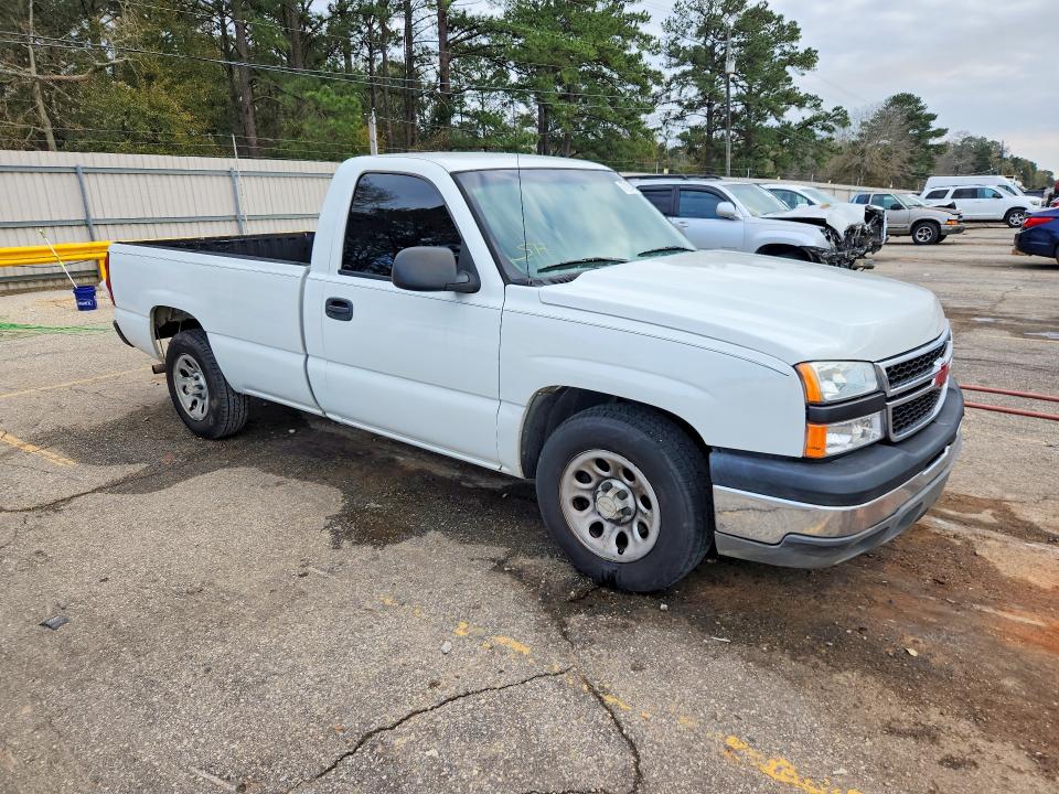 Photo 4 from auction – 2006 CHEVROLET SILVERADO with VIN 1GCEC14X96Z104372