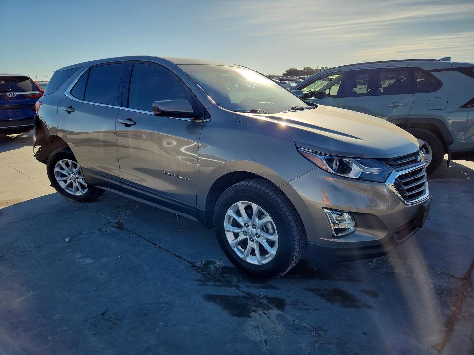 Photo 4 from auction – 2018 CHEVROLET EQUINOX with VIN 3GNAXJEV7JS583372
