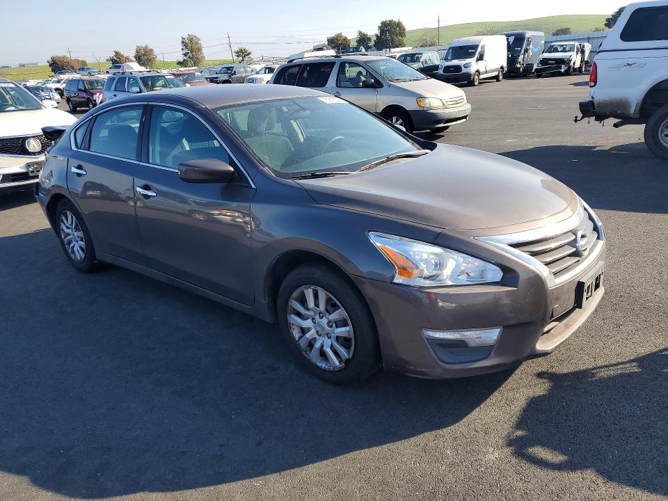 Photo 4 from auction – 2015 NISSAN ALTIMA 2.5 with VIN 1N4AL3AP0FC497864