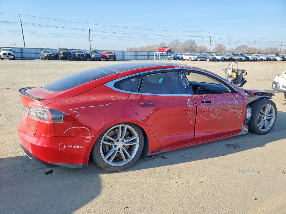 Photo 3 from auction – 2013 TESLA MODEL S with VIN 5YJSA1DNXDFP11133