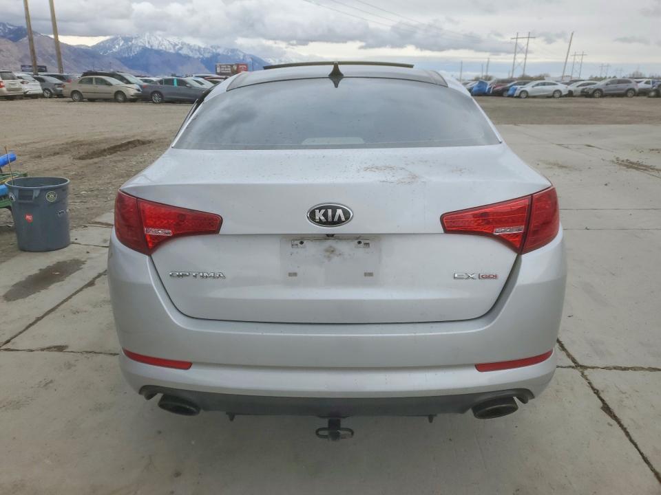 Photo 6 from auction – 2013 KIA OPTIMA with VIN 5XXGN4A72DG156371
