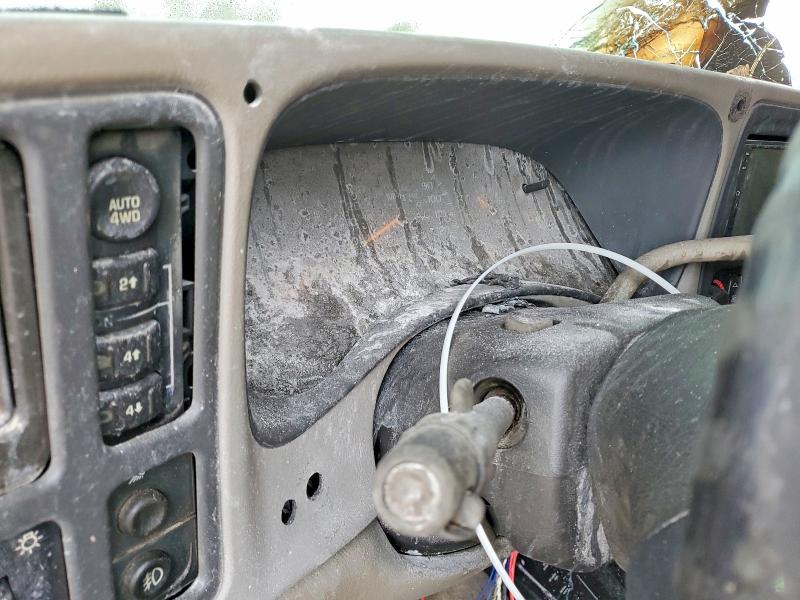 Photo 9 from auction – 2006 CHEVROLET SILVERADO with VIN 2GCEK13T961250216