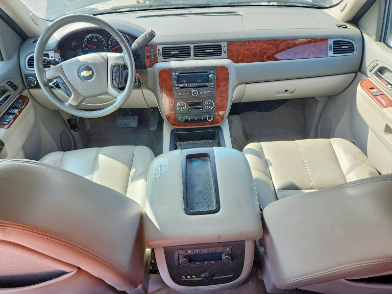 Photo 8 from auction – 2014 CHEVROLET TAHOE with VIN 1GNSKBE06ER246939