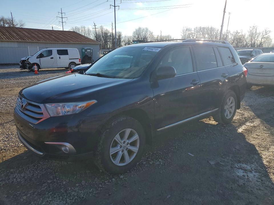TOYOTA HIGHLANDER 2013 with VIN 5TDBK3EH4DS257488 - Photo from auction