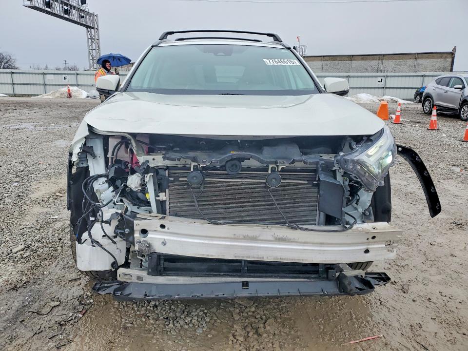 Photo 5 from auction – 2022 TOYOTA RAV4 XLE P with VIN 4T3B6RFV9NU065186