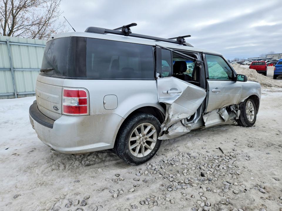 Photo 3 from auction – 2016 FORD FLEX with VIN 2FMGK5B89GBA22530