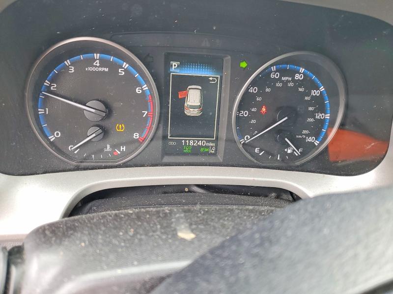 Photo 9 from auction – 2018 TOYOTA RAV4 ADVEN with VIN 2T3WFREV3JW411097