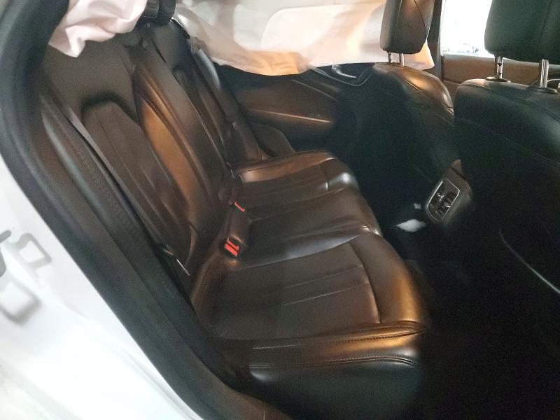 Photo 10 from auction – 2017 CHRYSLER 200 with VIN 1C3CCCAB0HN508350