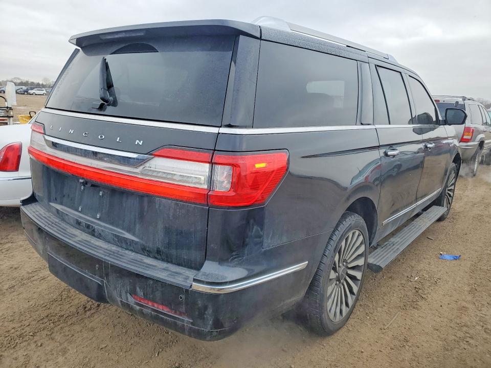 Photo 3 from auction – 2019 LINCOLN NAVIGATOR with VIN 5LMJJ3LT9KEL02846