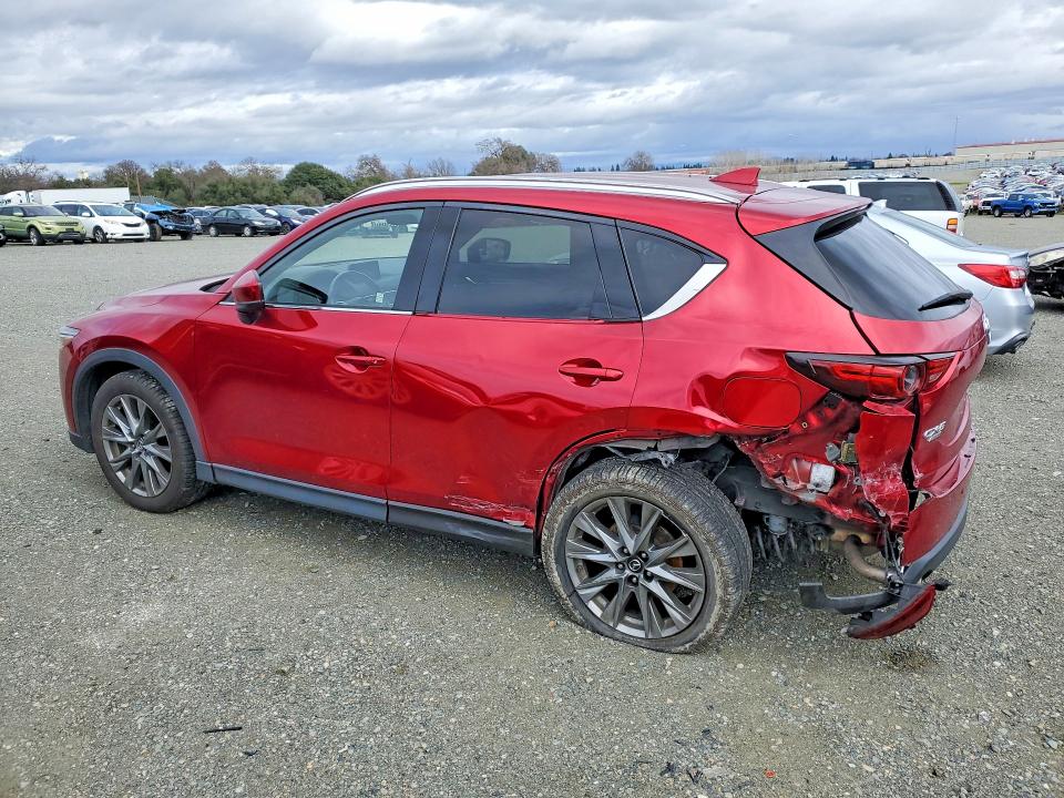 Photo 2 from auction – 2019 MAZDA CX-5 SIGNA with VIN JM3KFBEY6K0541856