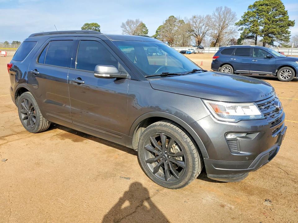 Photo 4 from auction – 2019 FORD EXPLORER with VIN 1FM5K7DH4KGB21449