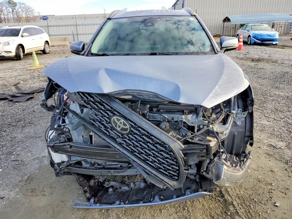 Photo 5 from auction – 2022 TOYOTA COROLLA CROSS with VIN 7MUCAABG6NV004672