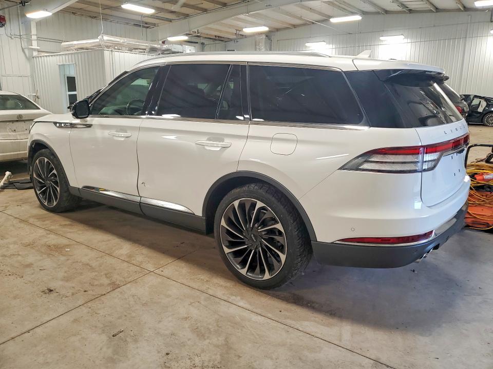 Photo 2 from auction – 2021 LINCOLN AVIATOR RE with VIN 5LM5J7XC6MGL09795