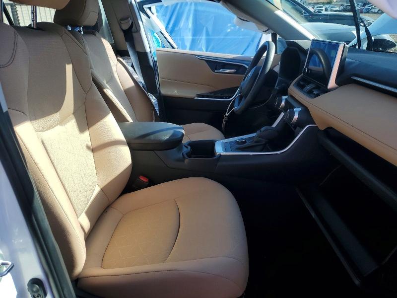 Photo 7 from auction – 2025 TOYOTA RAV4 XLE with VIN 4T3RWRFV7SU173641