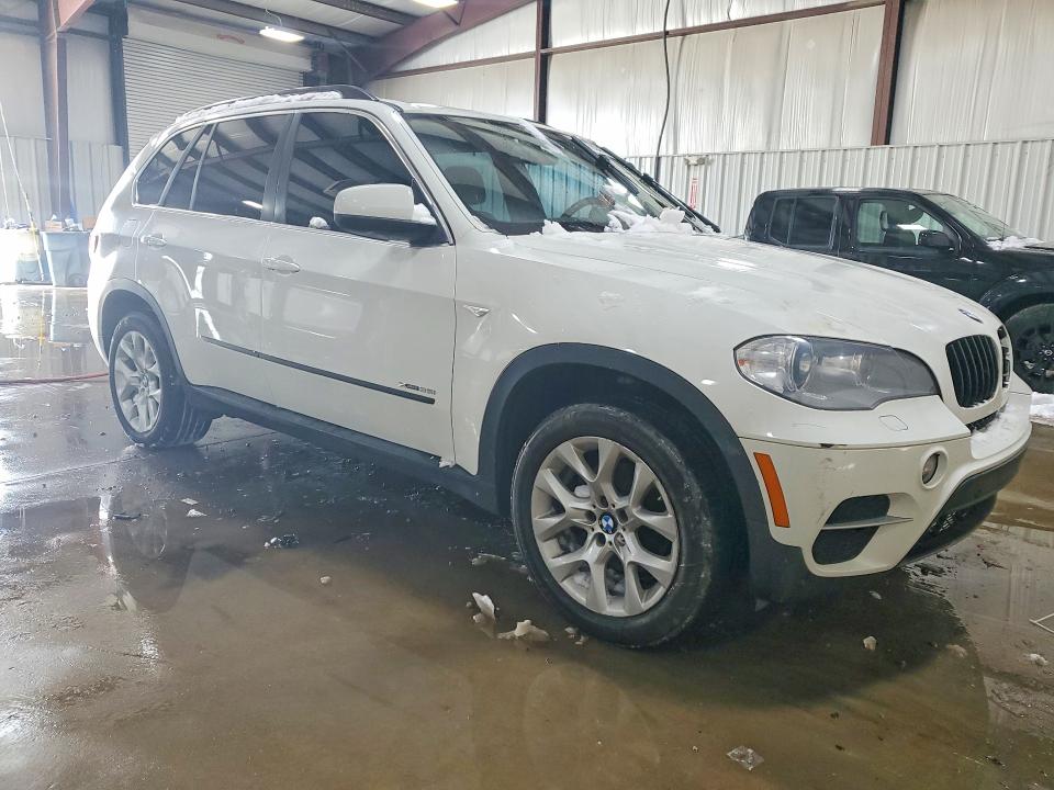 Photo 4 from auction – 2013 BMW X5 XDRIVE3 with VIN 5UXZV4C58D0G56705