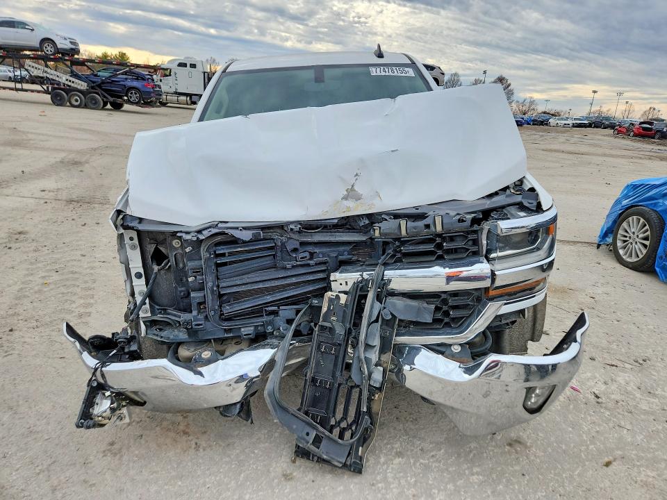 Photo 5 from auction – 2017 CHEVROLET SILVERADO with VIN 3GCUKREC4HG470428