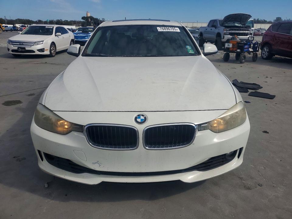 Zdjęcie 5 z aukcji – 2013 BMW 328 I z VIN WBA3A5C5XDF350928