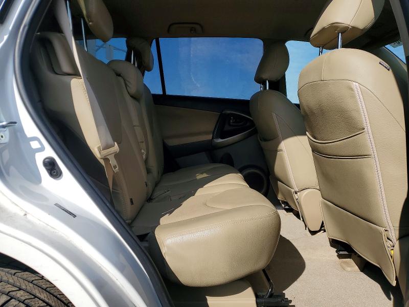 Photo 11 from auction – 2011 TOYOTA RAV4 with VIN JTMBF4DV5BD040686