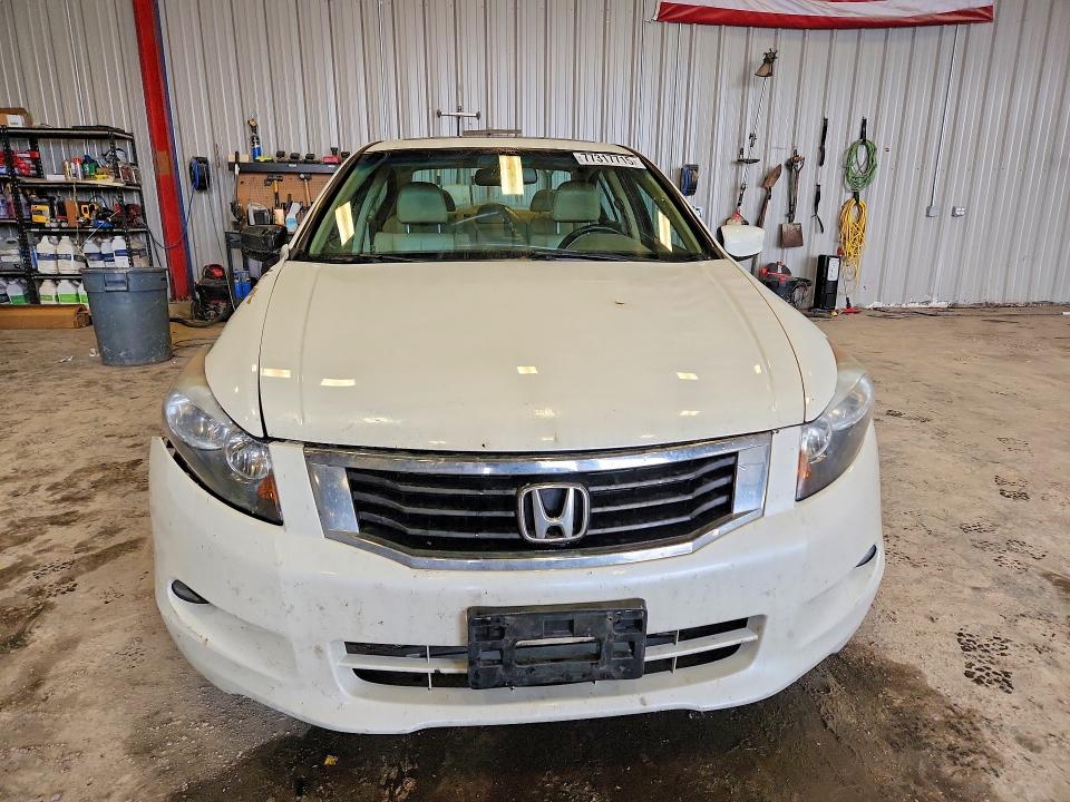 Photo 5 from auction – 2010 HONDA ACCORD with VIN 1HGCP3F82AA005060