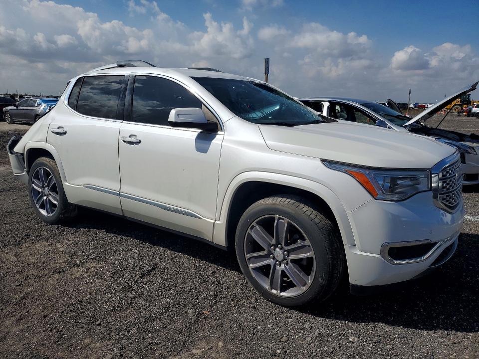 Photo 4 from auction – 2017 GMC ACADIA DEN with VIN 1GKKNPLS8HZ195101