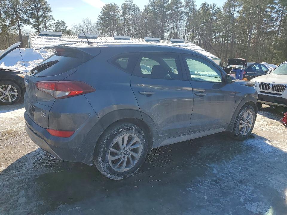 Photo 3 from auction – 2017 HYUNDAI TUCSON LIM with VIN KM8J3CA28HU305081