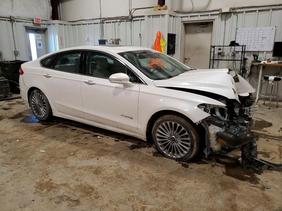 Photo 4 from auction – 2014 FORD FUSION with VIN 3FA6P0RU8ER239305