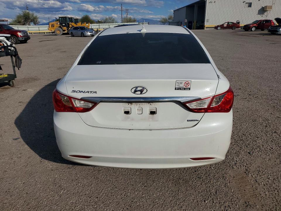 Photo 6 from auction – 2011 HYUNDAI SONATA with VIN 5NPEC4ACXBH102912
