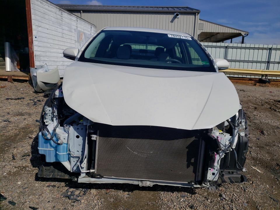 Photo 5 from auction – 2016 TOYOTA PRIUS with VIN JTDKBRFU8G3005621