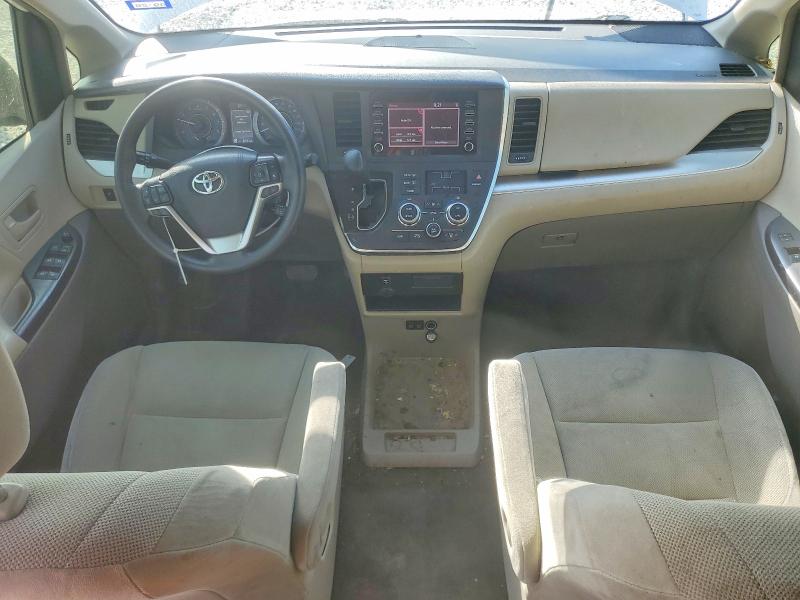 Photo 8 from auction – 2019 TOYOTA SIENNA with VIN 5TDZZ3DC2KS973450