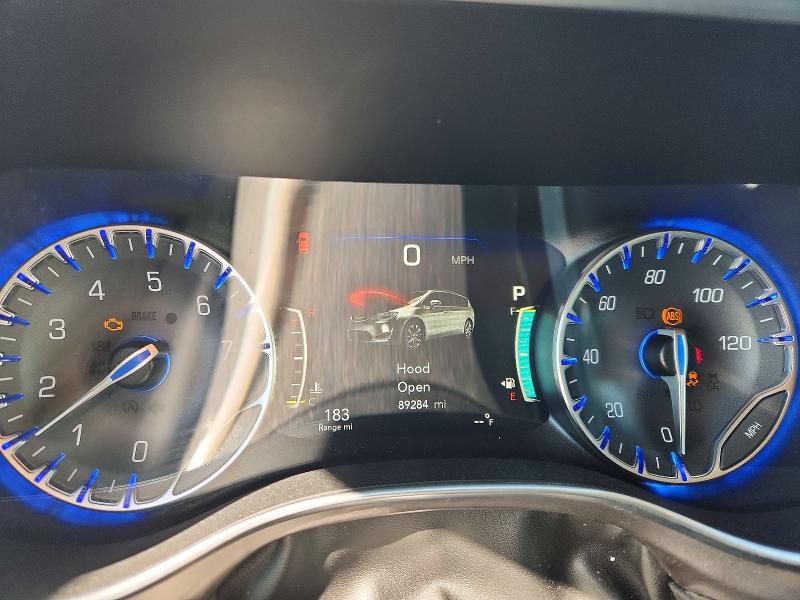 Photo 9 from auction – 2018 CHRYSLER PACIFICA with VIN 2C4RC1GG3JR272234