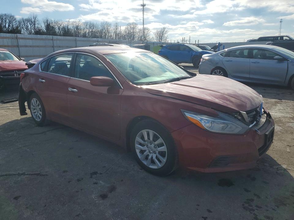 Photo 4 from auction – 2017 NISSAN ALTIMA with VIN 1N4AL3AP9HC199512