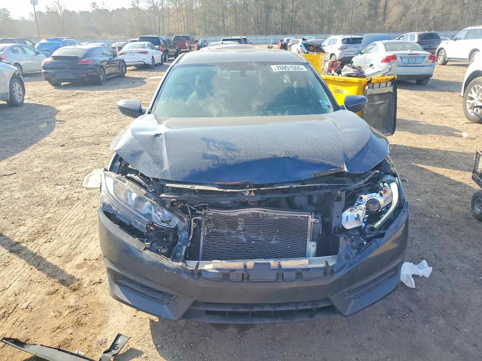 Photo 5 from auction – 2016 HONDA CIVIC LX with VIN 19XFC2F50GE041116